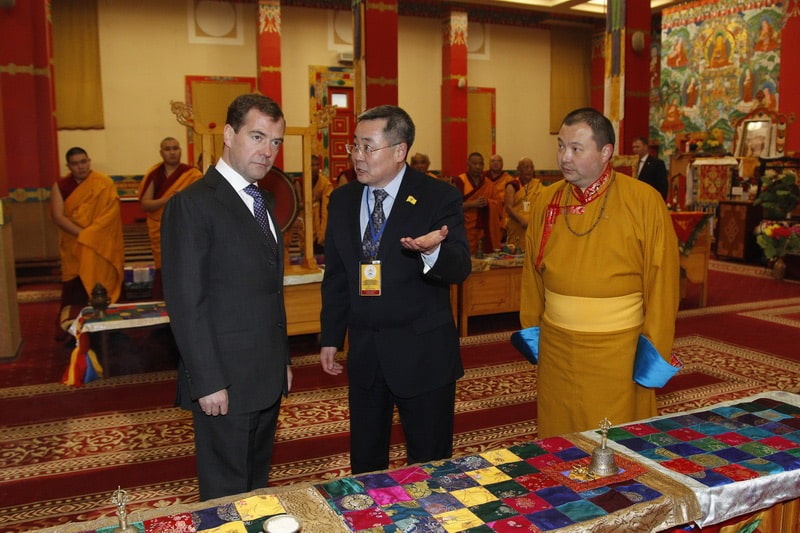 Президент России Дмитрий Медведев в хуруле