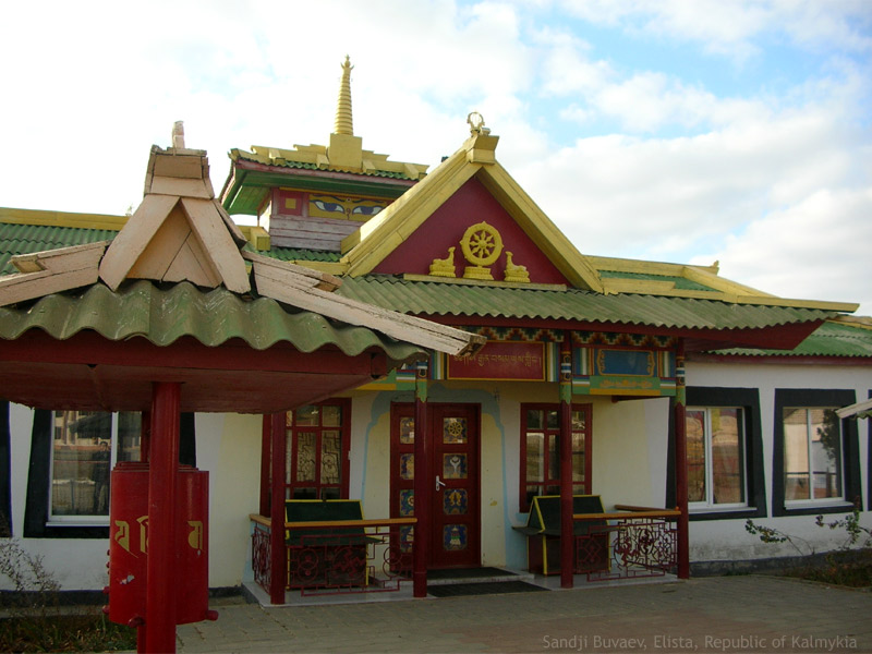 Буддийский храм в Ики-Буруле