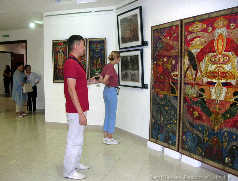 Выставка Санджиева Дмитрия Никитича